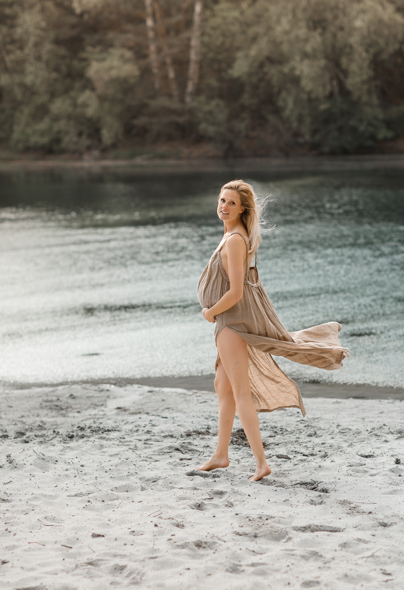 Babybauchshooting am See - Celle - Lüneburger Heide-23