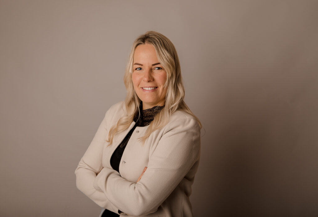 Bewerbungsfoto im Fotostudio für bessere Chancen im Job